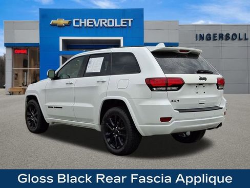 Used 2019 Jeep Grand Cherokee Altitude AWD/4WD image 23