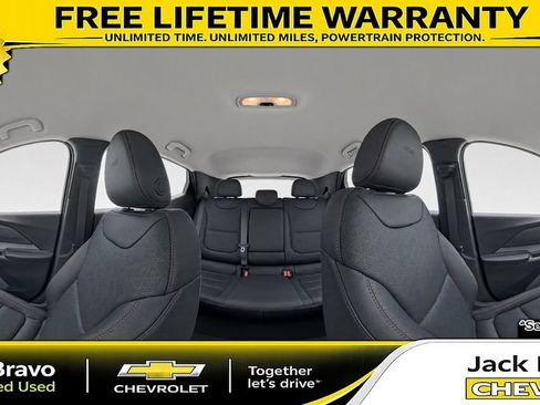 Used 2027 Chevrolet Bolt RS FWD image 13