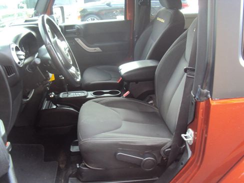 Used 2014 Jeep Wrangler Sahara w/ Connectivity Group image 6