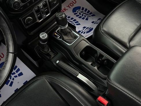 Used 2021 Jeep Gladiator Overland w/ Popular Equipment Package image 34