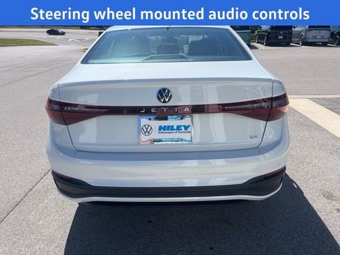 New 2026 Volkswagen Jetta SE image 4