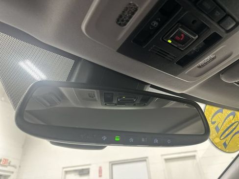 Used 2023 Toyota Camry XSE FWD image 27