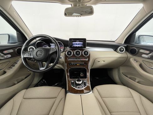 Used 2018 Mercedes-Benz GLC 300 image 11