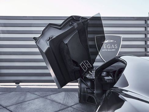 Used 2020 Ford GT Carbon Series image 44