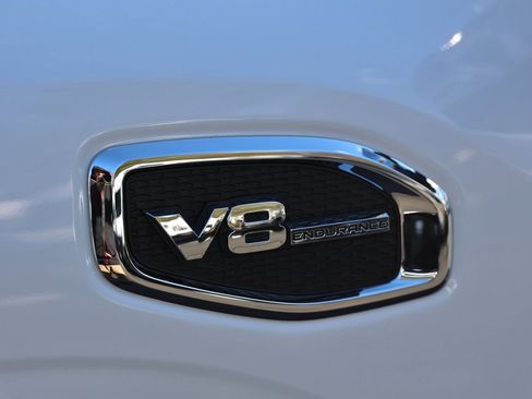 Used 2017 Nissan Titan SL image 10