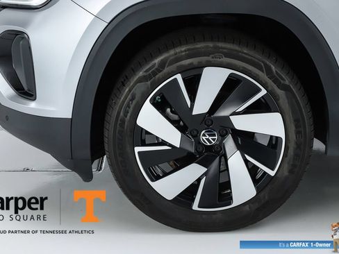 Used 2024 Volkswagen Atlas Cross Sport SE AWD/4WD image 5