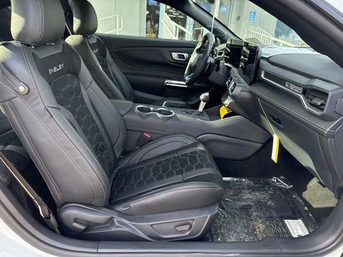 New 2025 Ford Mustang GT Premium w/ GT Performance Package RWD image 23