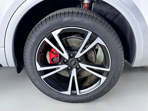 Certified 2025 Audi Q5 2.0T Premium Plus w/ Premium Plus Package image 33