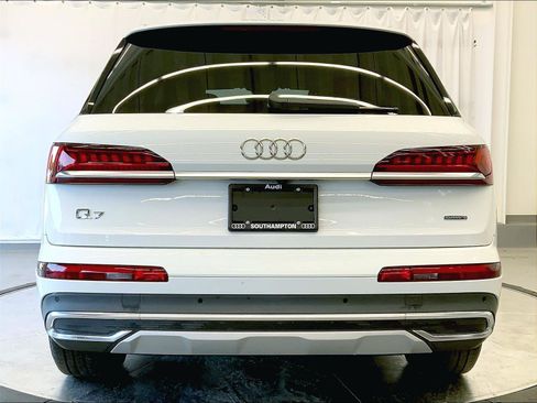 Certified 2023 Audi Q7 2.0T Premium Plus w/ Premium Plus Package AWD/4WD image 3