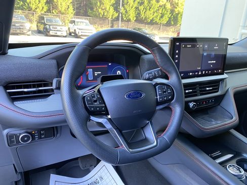 Used 2025 Ford Explorer ST-Line w/ Premium Package RWD image 17