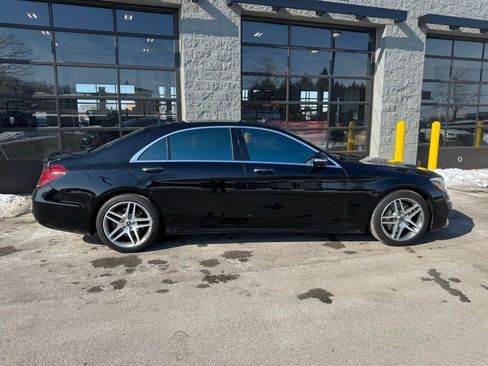 Used 2019 Mercedes-Benz S 560 4MATIC Sedan w/ AMG Line Exterior image 48