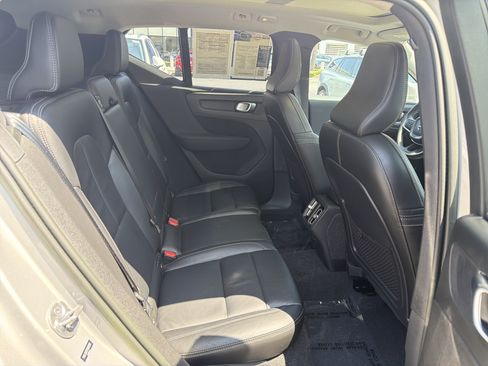 Used 2023 Volvo XC40 B5 Plus w/ Driver Assist Package AWD/4WD image 36