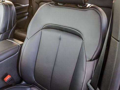 New 2025 Jeep Grand Cherokee Limited w/ Black Appearance Package image 26