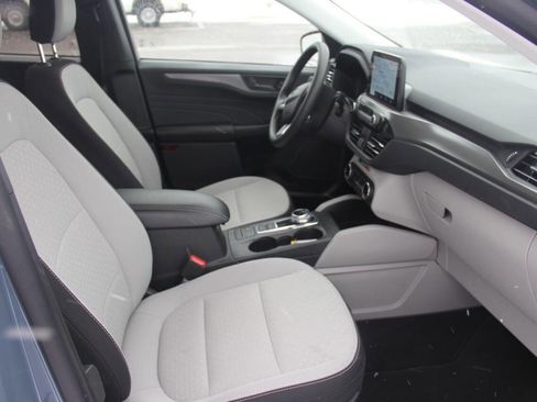 Certified 2025 Ford Escape Active image 46