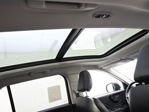 New 2026 Lincoln Aviator AWD w/ Jet Appearance Package image 17