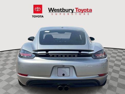 Used 2021 Porsche 718 Cayman image 9