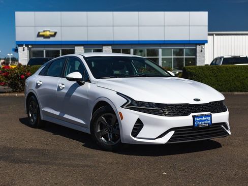 Used 2021 Kia K5 LXS image 1