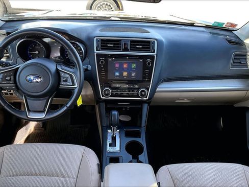 Used 2018 Subaru Outback 2.5i Premium image 9