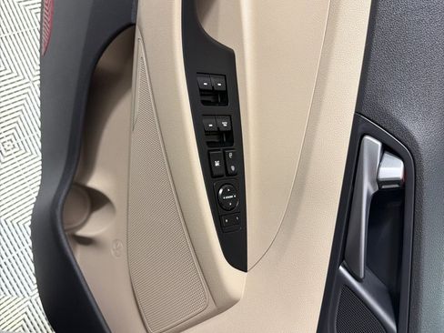 Used 2017 Hyundai Tucson SE AWD/4WD image 11