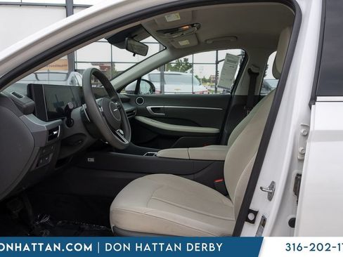 Used 2025 Hyundai Sonata SEL FWD image 3