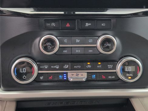 Used 2024 Ford Expedition Max Limited image 20