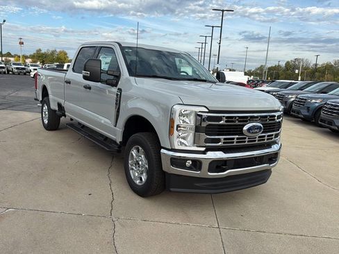 New 2026 Ford F250 XLT image 7