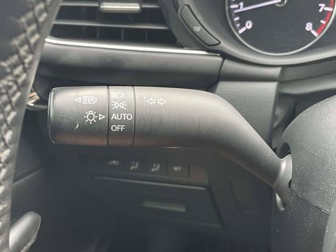 Used 2023 MAZDA MAZDA3 s FWD image 23