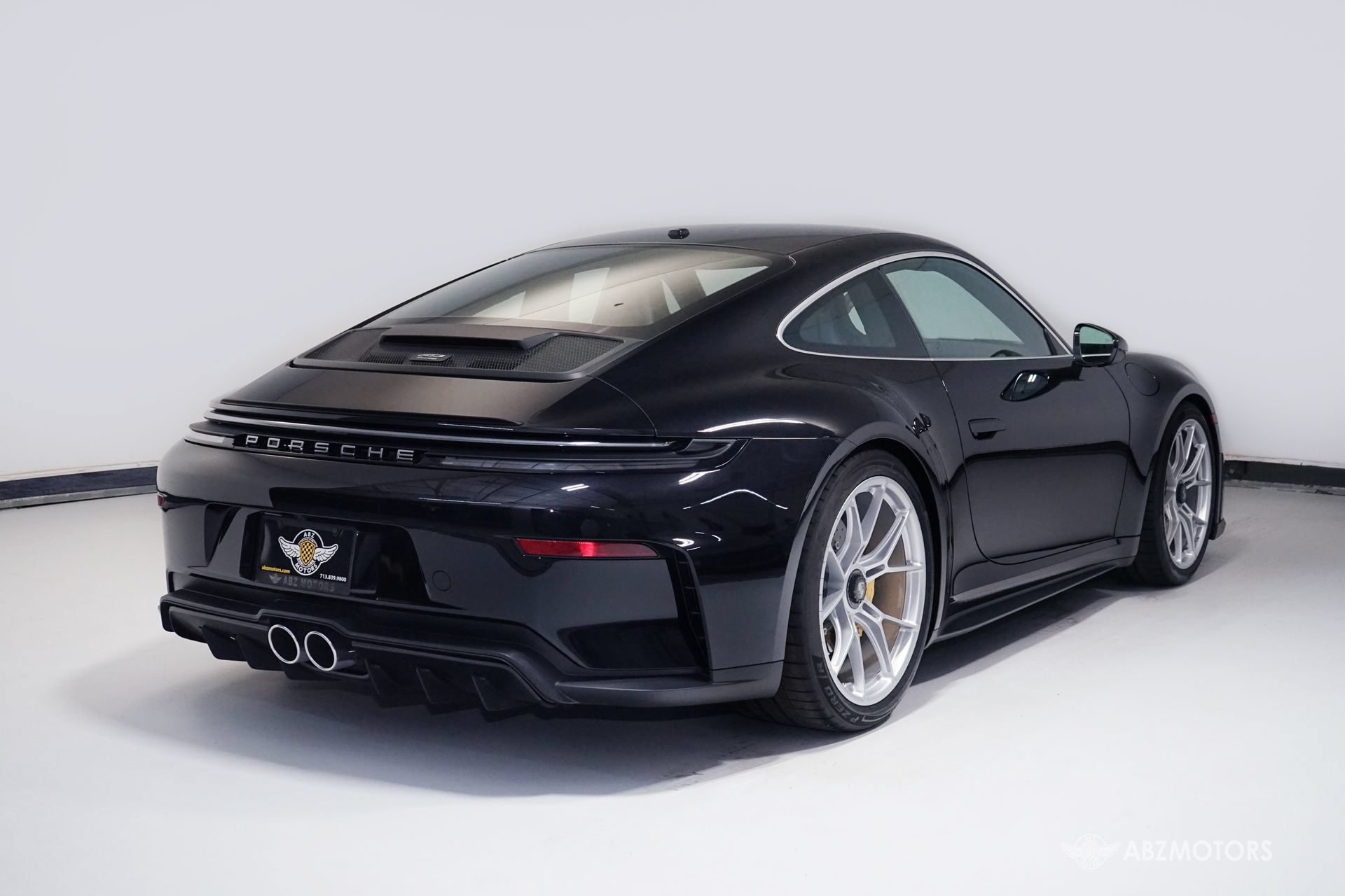 Used 2026 Porsche 911 GT3 RWD image 5