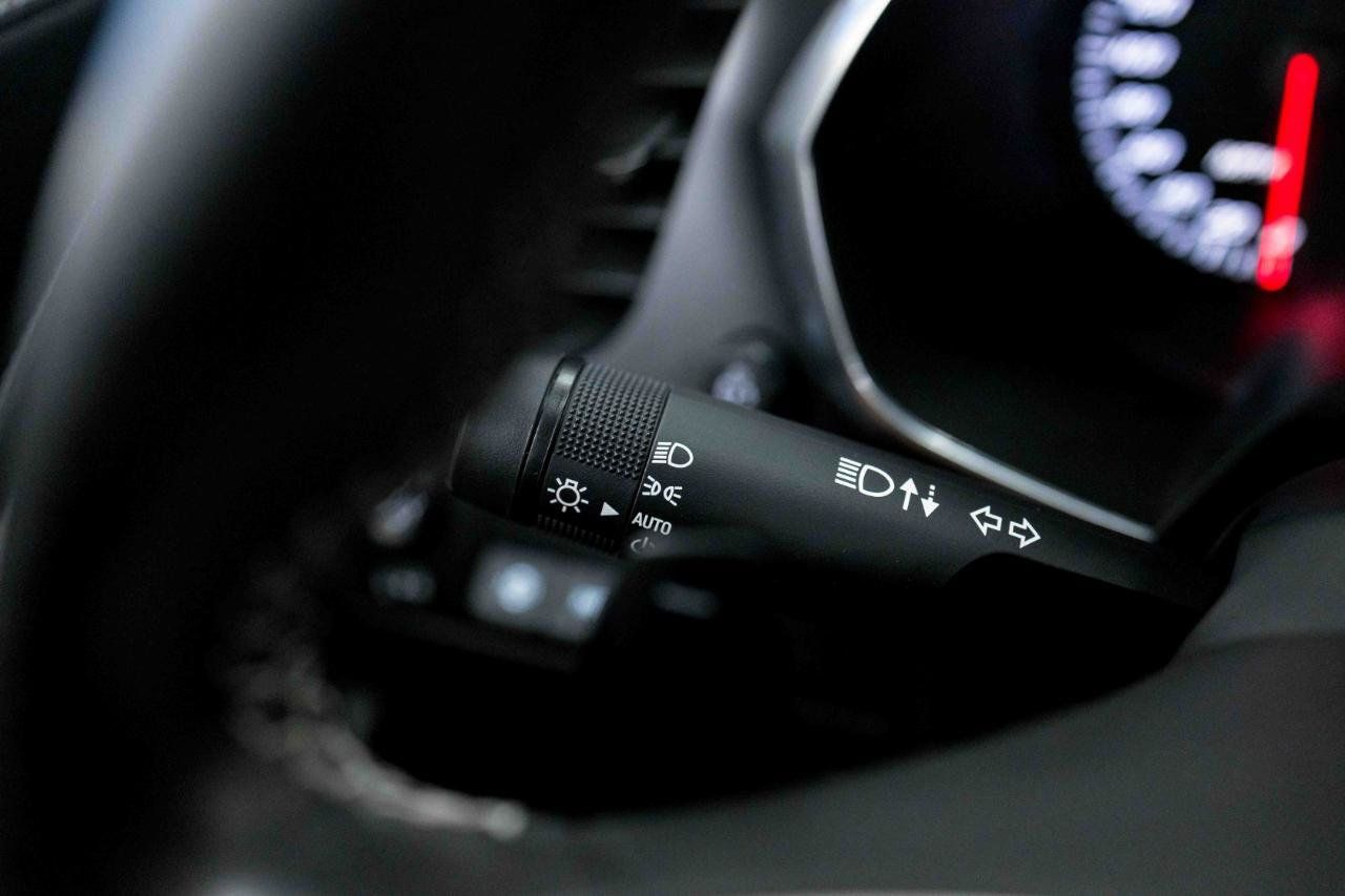 Used 2016 Chevrolet Corvette Z06 w/ 3LZ Preferred Equipment Group RWD image 52