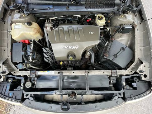 Used 2000 Buick Le Sabre Custom w/ Prestige Opt Pkg image 32