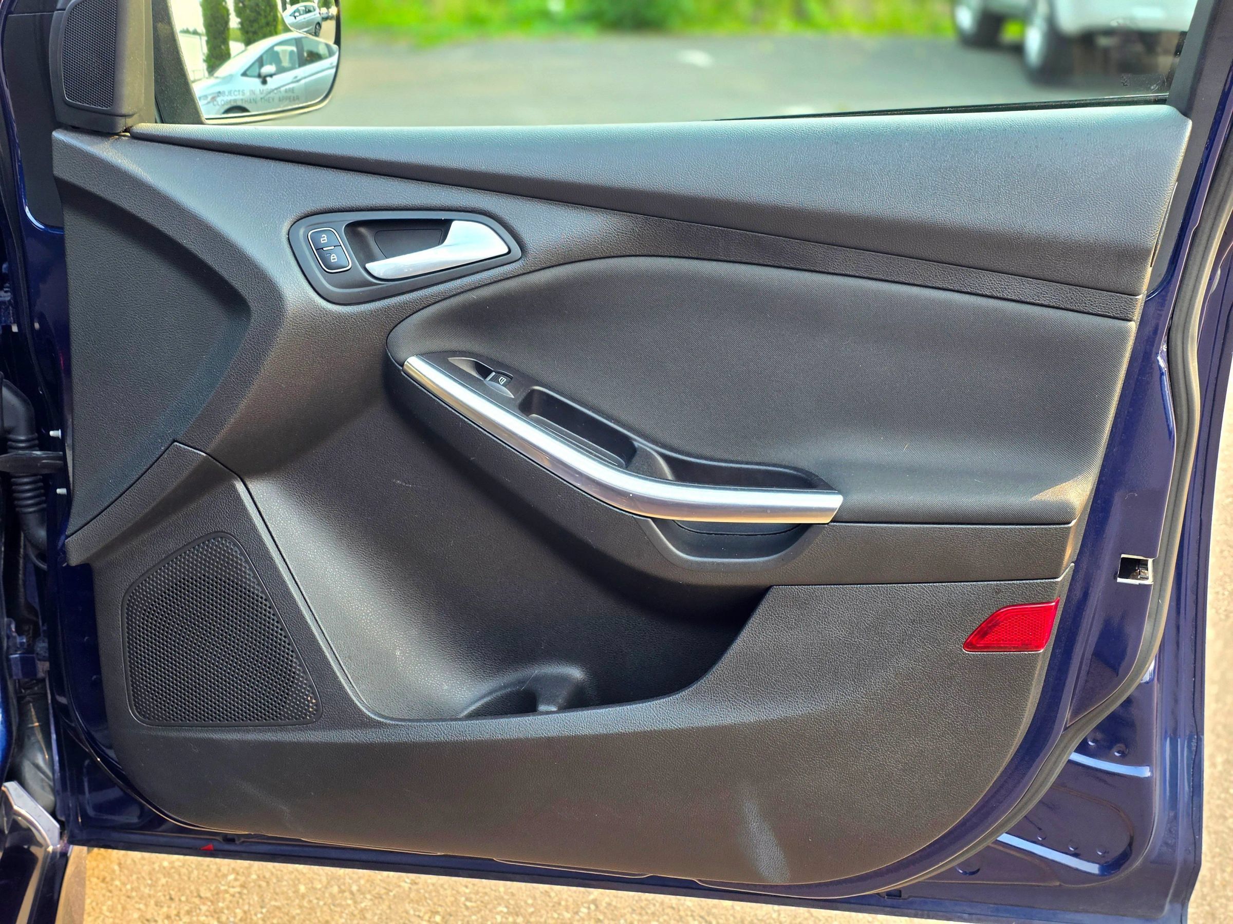 Used 2016 Ford Focus ST FWD image 34