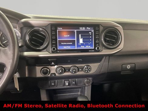 Used 2020 Toyota Tacoma SR5 AWD/4WD image 9