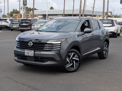Used 2025 Nissan Kicks SV
