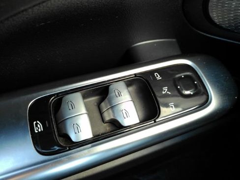 Used 2023 Mercedes-Benz C 43 AMG 4MATIC Sedan image 35