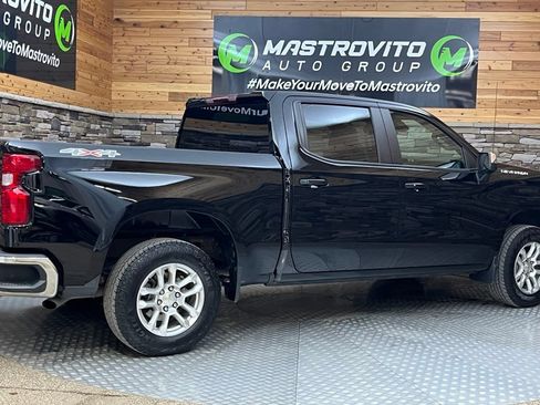 Used 2024 Chevrolet Silverado 1500 LT AWD/4WD image 23