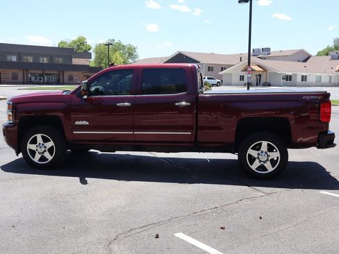 Used 2016 Chevrolet Silverado 2500 High Country w/ Duramax Plus Package AWD/4WD image 9