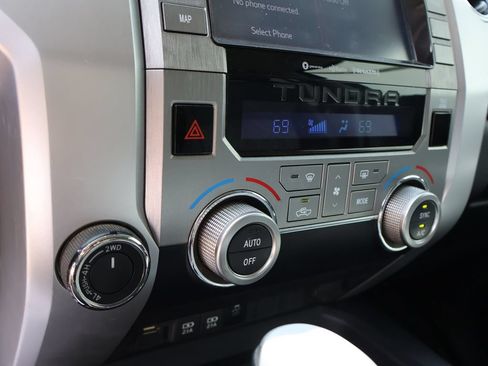 Used 2020 Toyota Tundra SR5 w/ TRD Off-Road Package AWD/4WD image 20