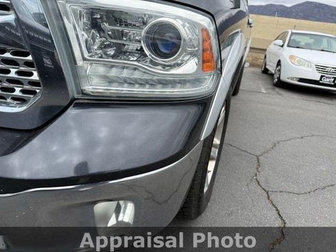 Used 2014 RAM 1500 Laramie w/ Convenience Group AWD/4WD image 10