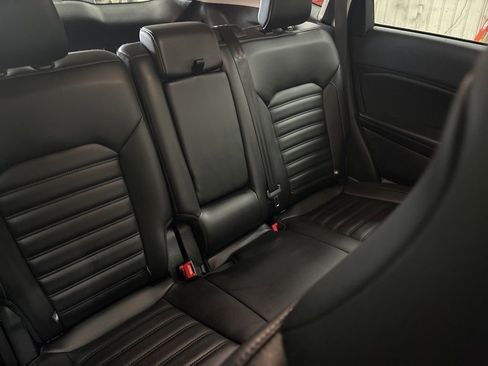 Used 2022 Ford Edge SEL image 25