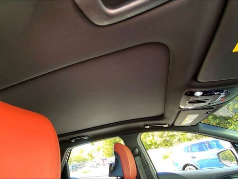 Used 2024 Kia Sportage SX image 20