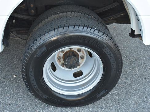 Used 2021 Ford F350 XL w/ Power Equipment Group image 30