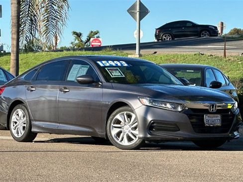 Used 2018 Honda Accord LX image 3