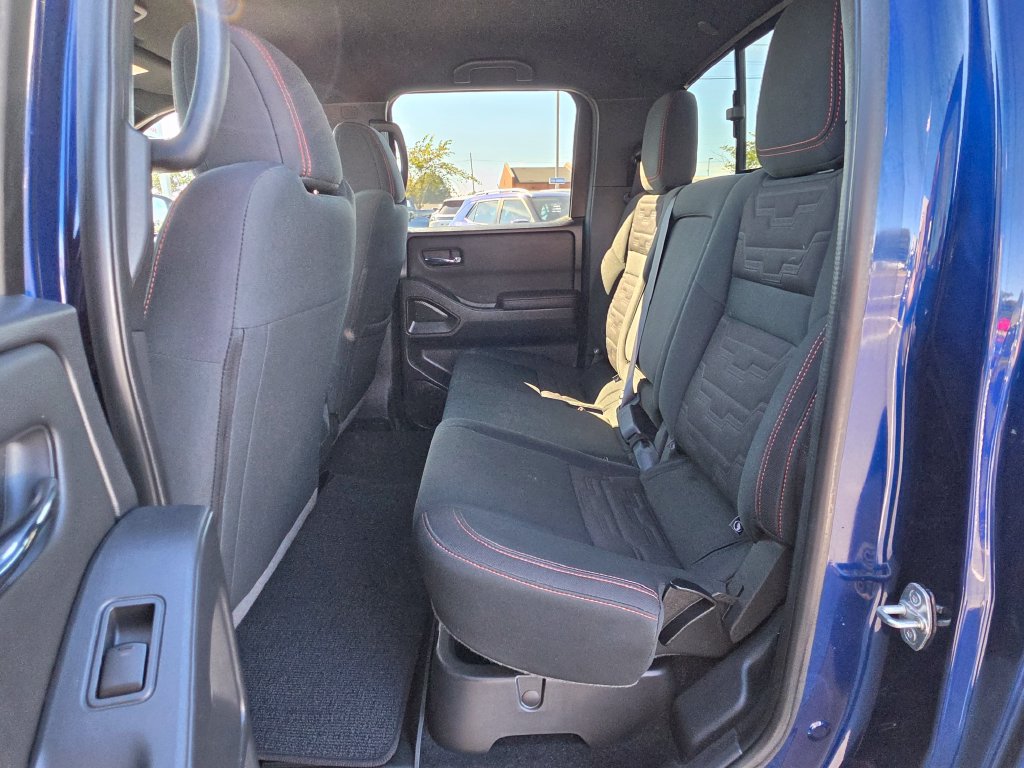 Used 2023 Nissan Frontier PRO-4X w/ Technology Package AWD/4WD image 35