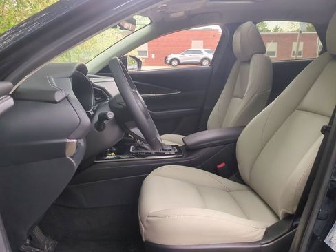 Certified 2025 MAZDA CX-30 AWD 2.5 S w/ Preferred Package image 46