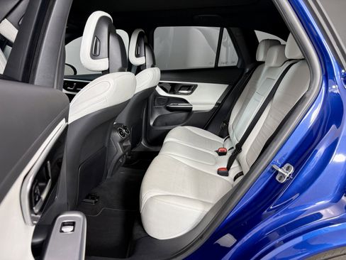 Used 2025 Mercedes-Benz GLC 300 GLC 300 image 15