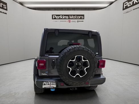 Used 2022 Jeep Wrangler Unlimited Rubicon 4xe w/ Dual Top Group AWD/4WD image 4