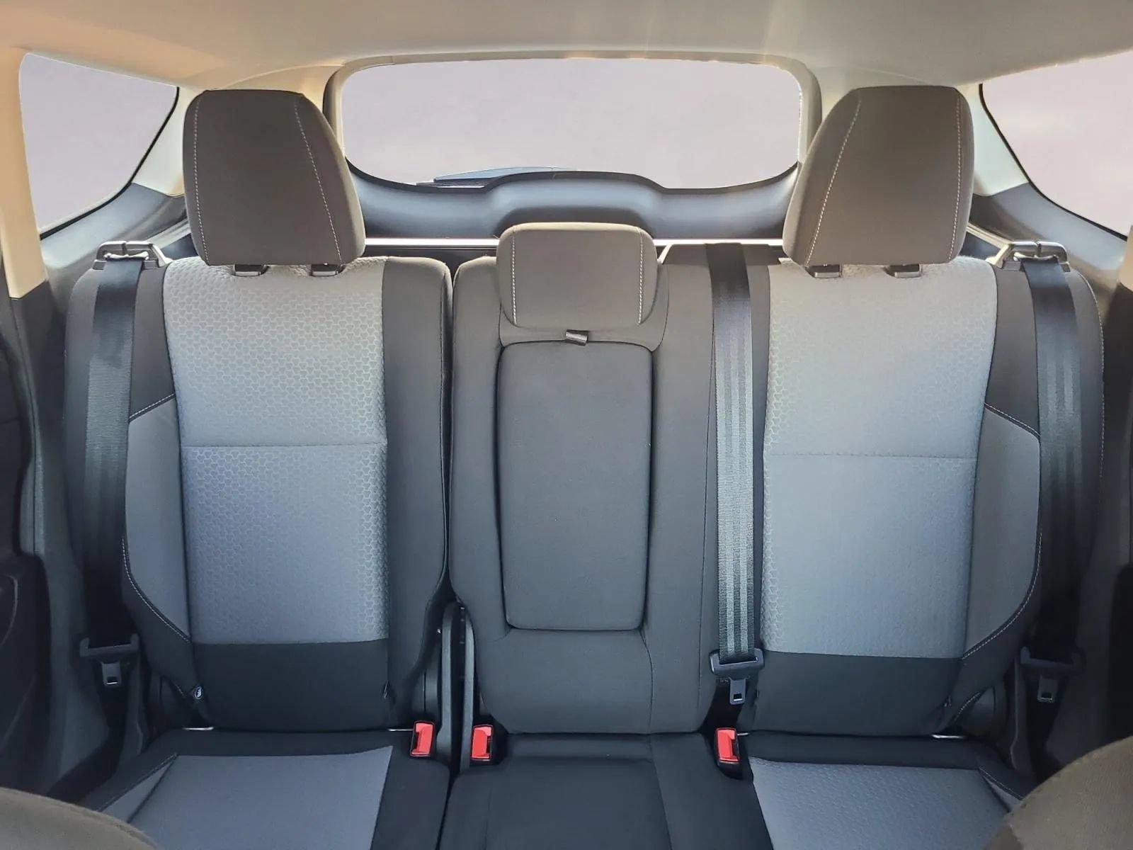 Used 2017 Ford Escape SE FWD image 18