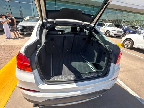 Used 2018 BMW X4 xDrive28i AWD/4WD image 6