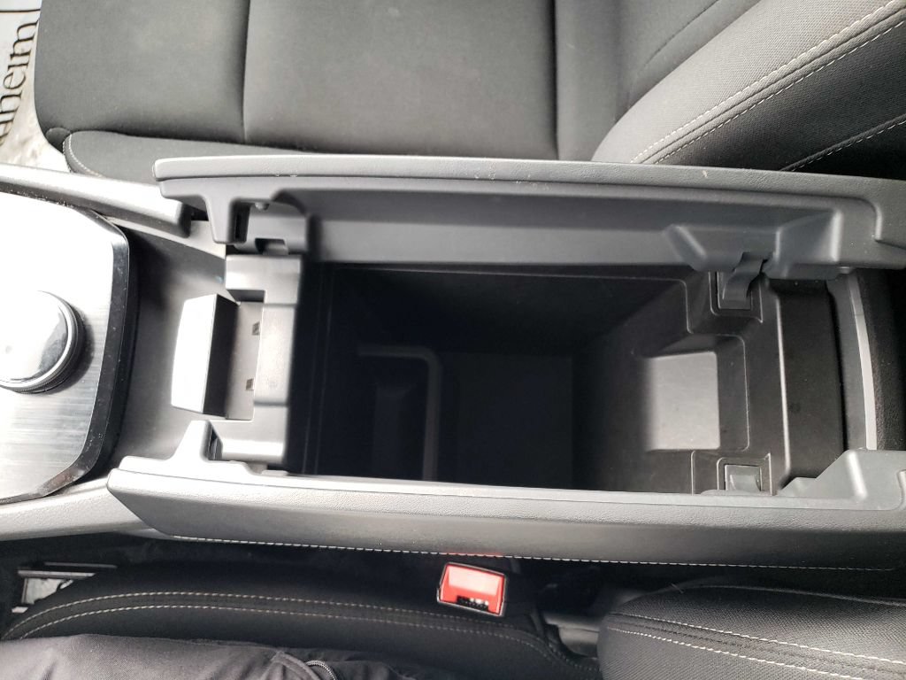 Used 2023 Nissan Rogue S AWD/4WD image 19