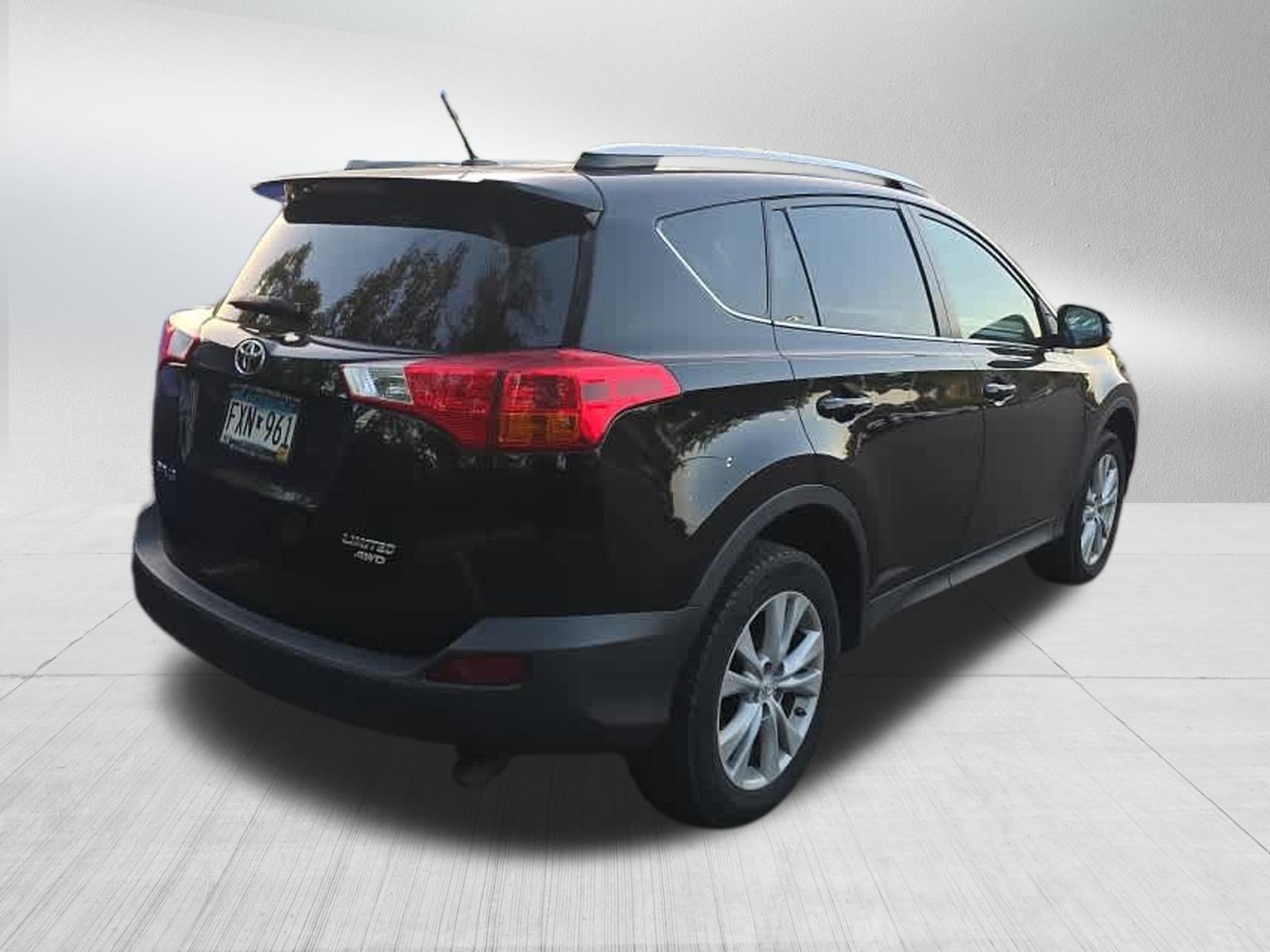 Used 2014 Toyota RAV4 Limited w/ Technology Package AWD/4WD image 4